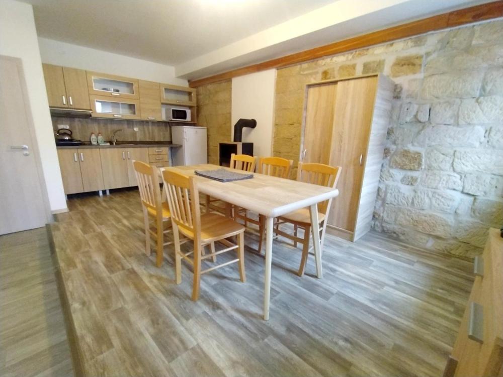 Apartmany Lono Jičín المظهر الخارجي الصورة